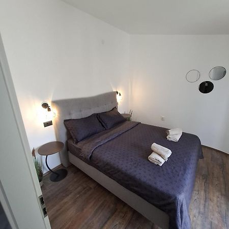 Apartman Simun Apartment Primošten Exterior foto